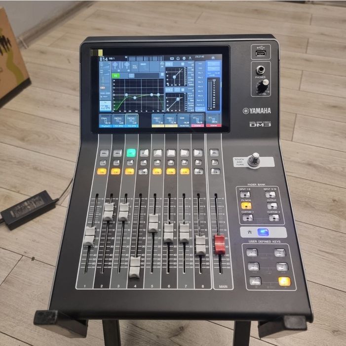Amanet F28: Mixer Digital YAMAHA DM3S +case THON