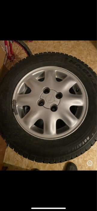 Шипы в комплекте на опель