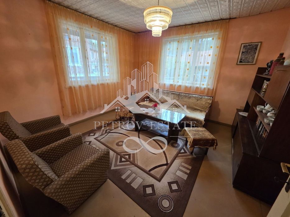 Къща в Пазарджик, област-гр.Батак площ 242 цена 81999