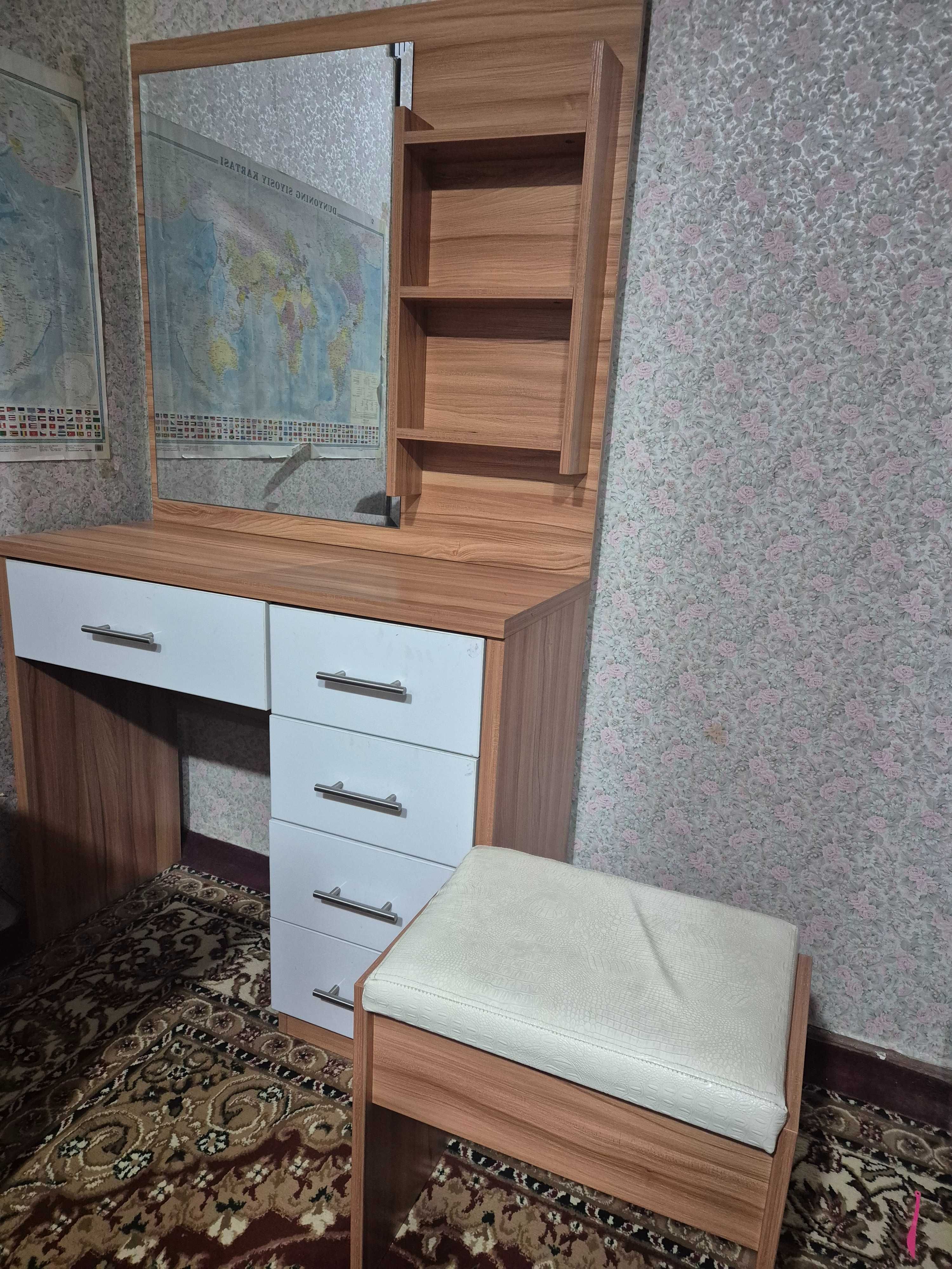 Mebel spalniy garnitur