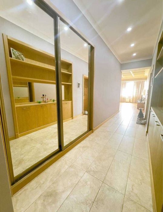 Продается 3/6/9 ЯПОНСКОЕ ПОСОЛЬСТВО Габус