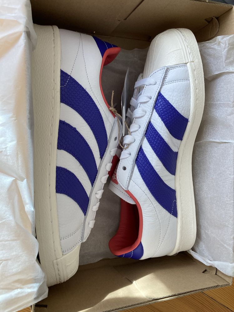 Adidas Superstars 82W 44– 43-1/3-42-2/3—42