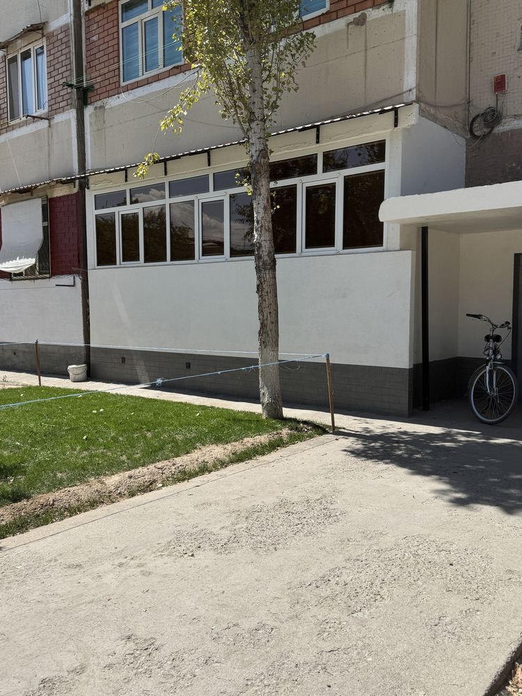 Angrenda 5/3 dazasida 3 xonali kvartira srochna sotiladi
