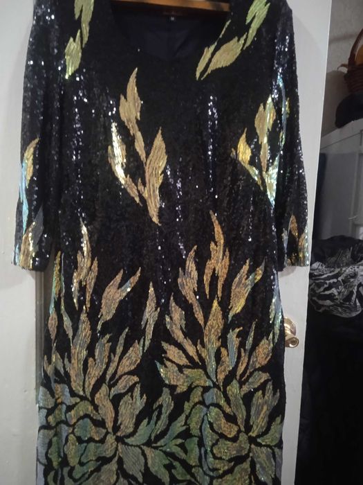 Нарядные платья к Новому году.