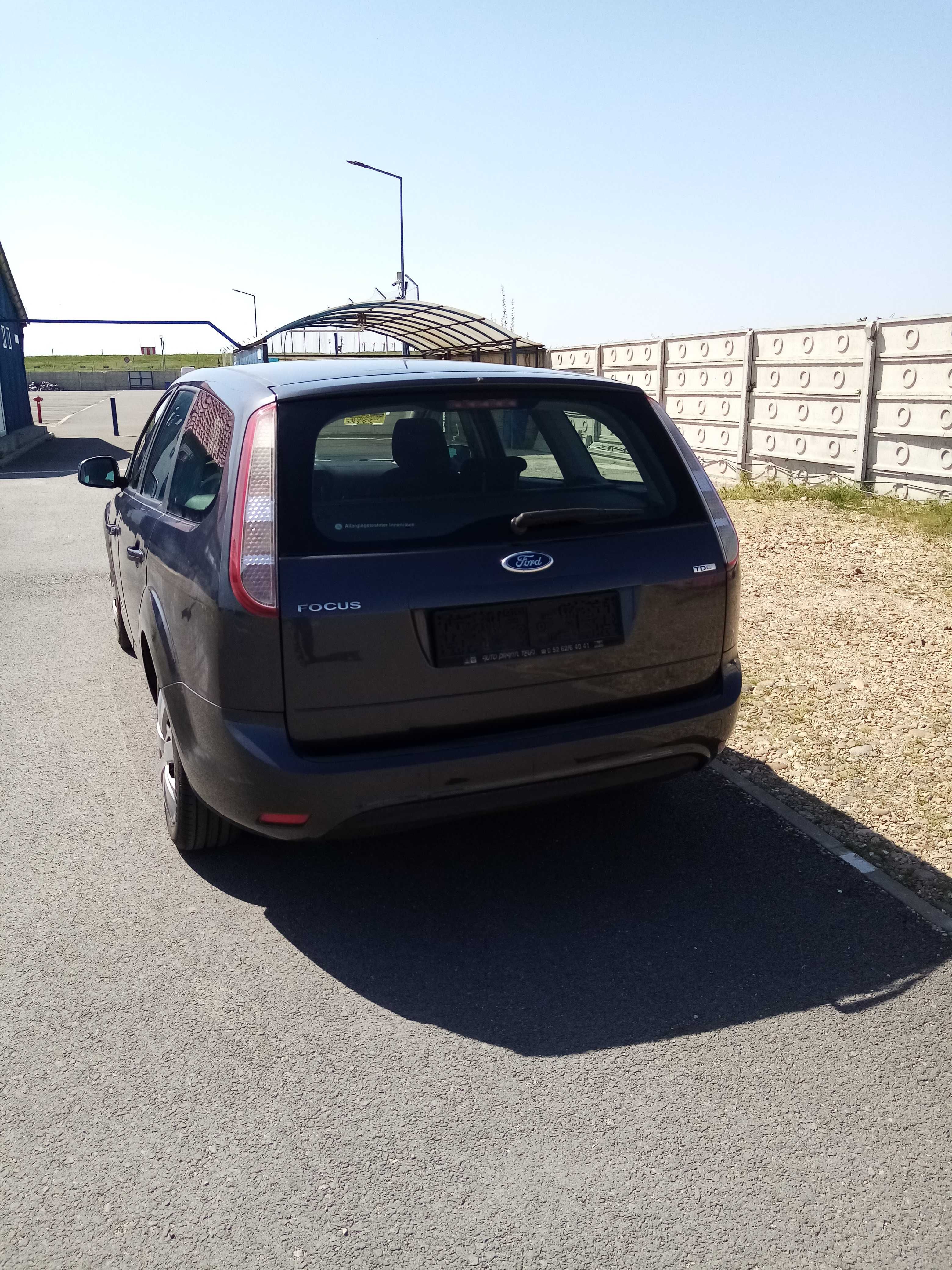 FOCUS, 1,6 diesel,2010 CLIMATRONIC. E 5  Oradea