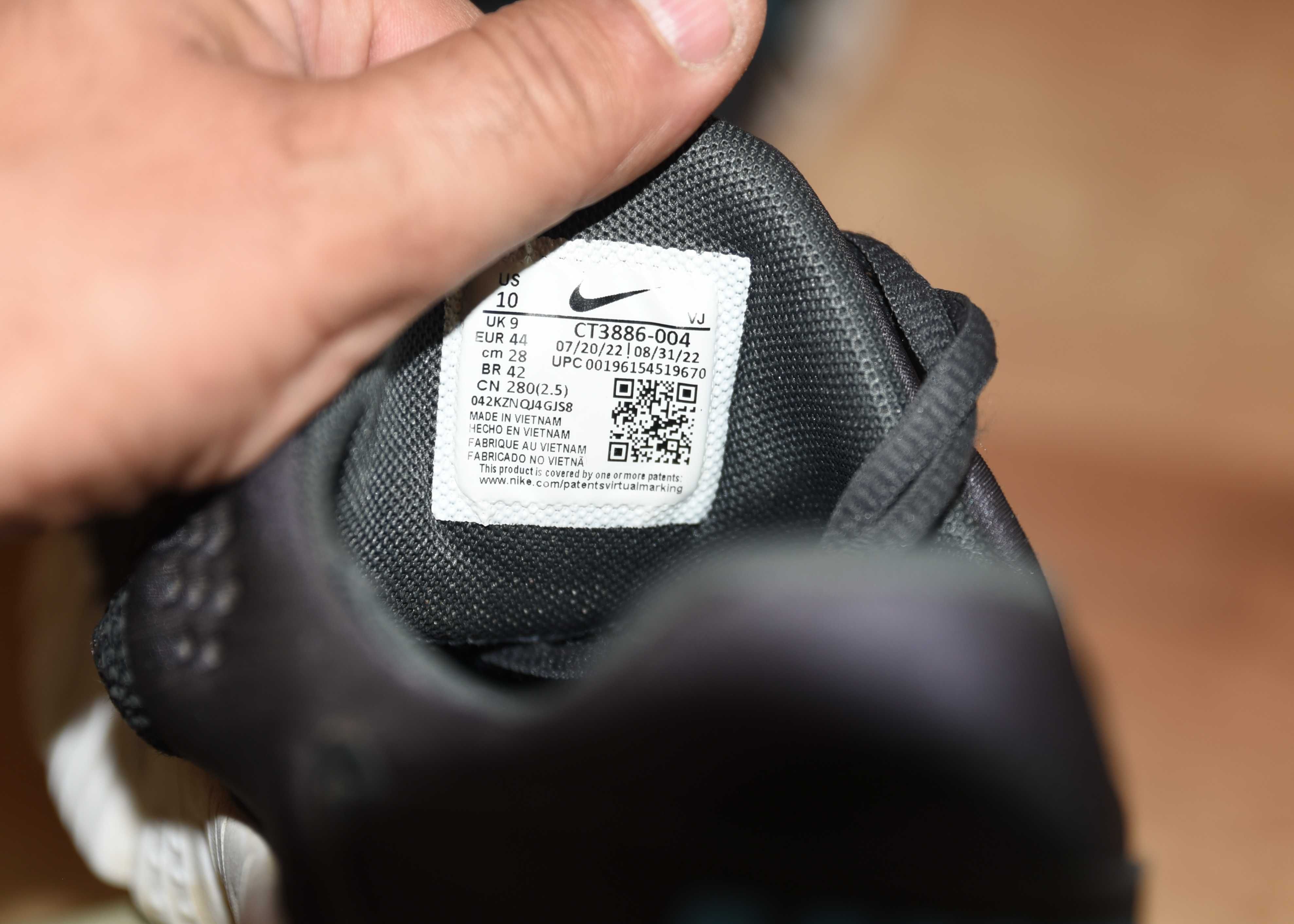NIKE оригинални маратонки 44 номер
