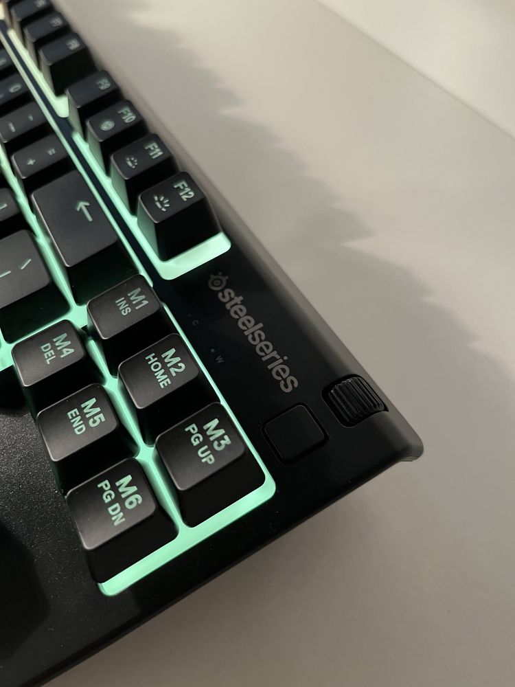 Гейминг клавиатура SteelSeries - Apex 3 TKL, RGB, US, черна