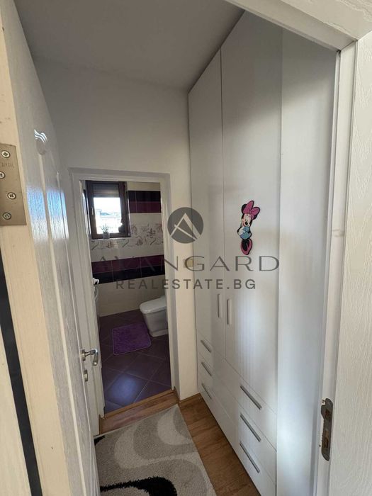 Продава се Къща в Пловдив, Остромила - 240 кв.м за 1212 €/кв.м - Снимка #16