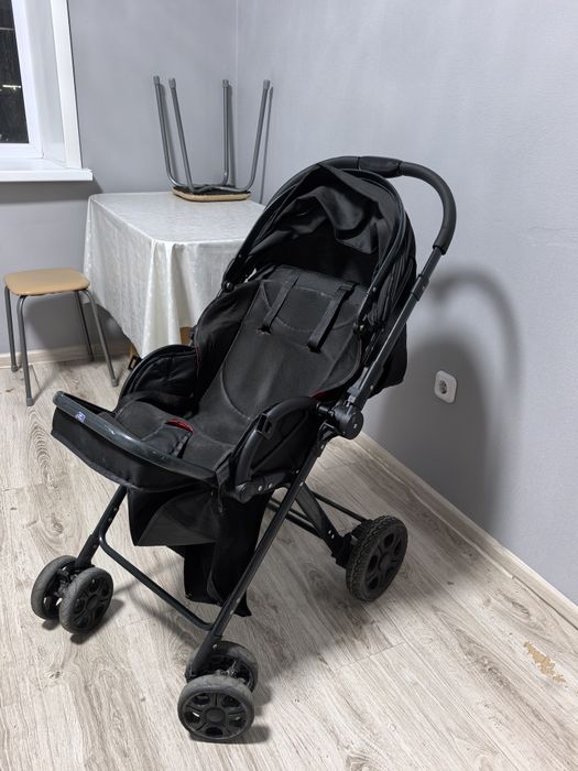 Продам коляску фирменную. Всё рабочее. Шины для зимы тоже подоидут