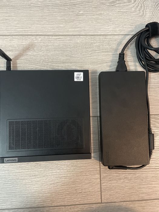 Lenovo ThinkStation P340 Tiny I7 10700T si suport vesa