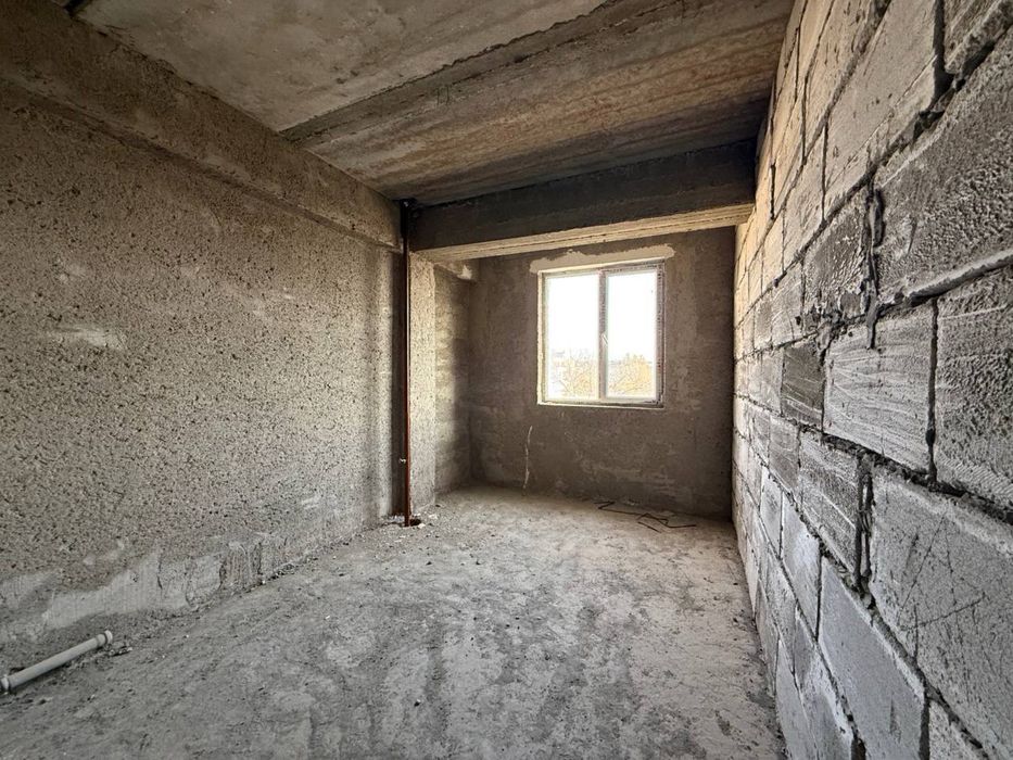 Selxoz yonida karopka kvartira sotiladi