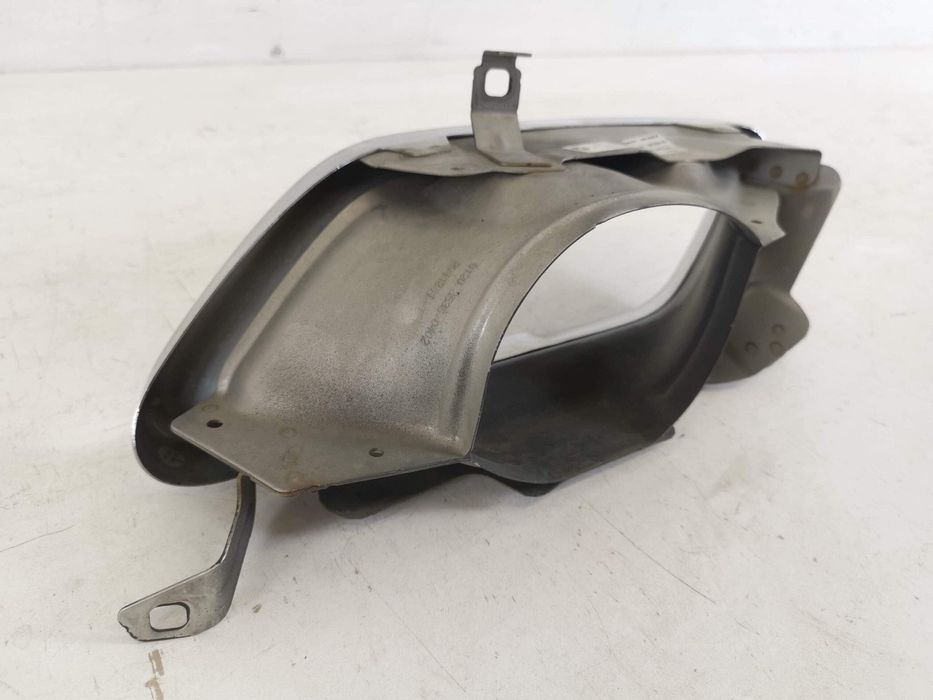 Орнамент Тип Изпускателна Система Дясна Страна БМВ Серия 8 / BMW Seria