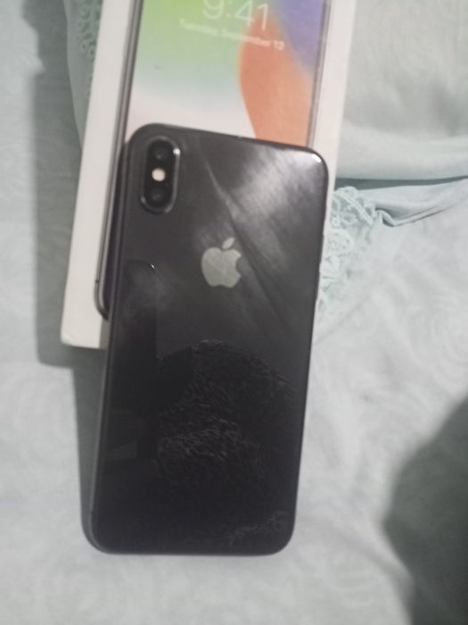 iPhone X sotiladi