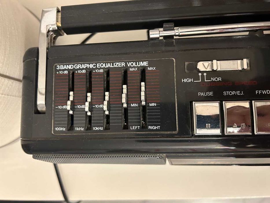 Ретро касетофон LION - работещ