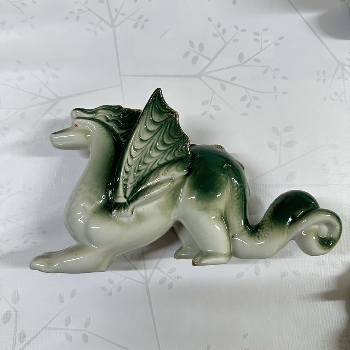 Распродажа статуэток