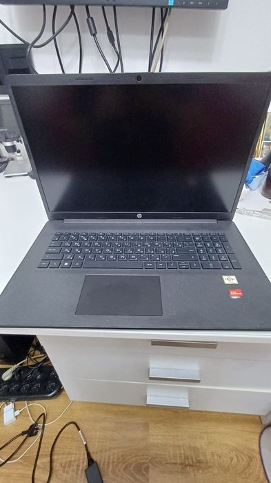 Laptop Nou la cutie HP 17,3 inch Ssd M2 512