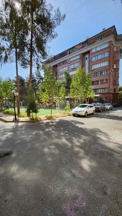 Элитная 4-комнатная квартира, 250 м², метро Ойбек — «Габус»