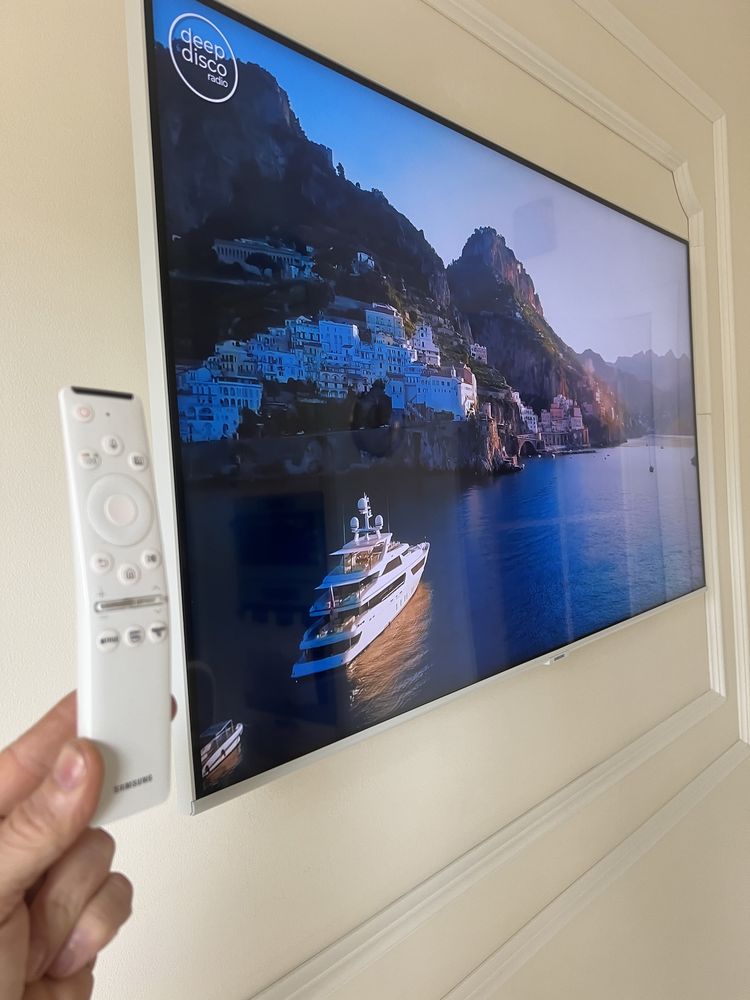 Smart Tv Samsung 43” led 4K Alb