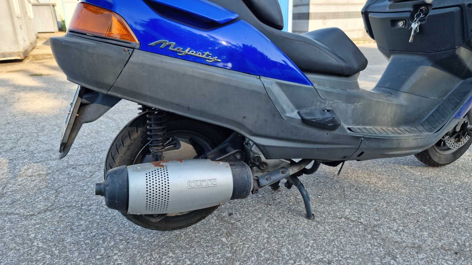 Продавам мотоциклет Yamaha majesty 250