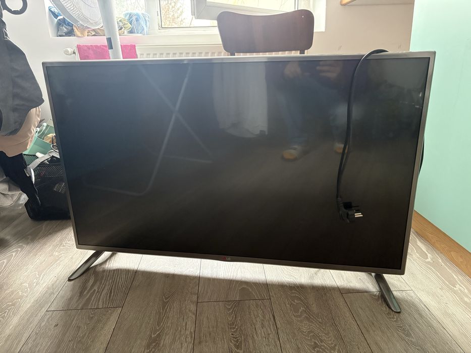 Smart tv LG diagonala 108 cm