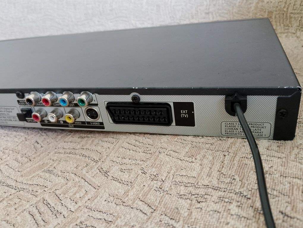 DVD  плейър-Samsung