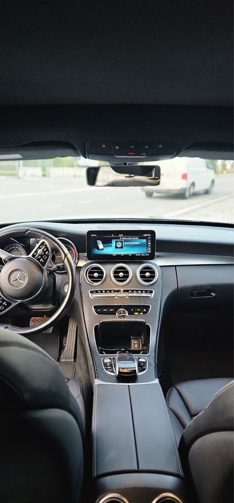 Mercedes-Benz C 300 AMG 4MATIC FACELIFT 27К РЕАЛНИ КМ!!!