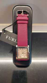 Елегантен дамски часовник на FURLA