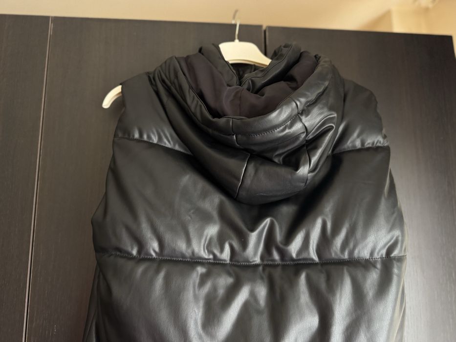 Vesta lunga de piele