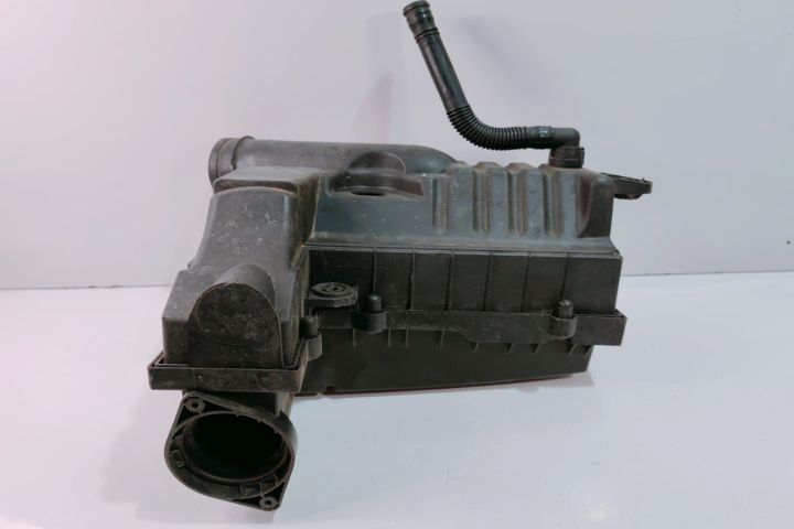 Carcasa  filtru aer 3C0129607BA / 3C0129601BK Audi A3 8P/8PA (facelif