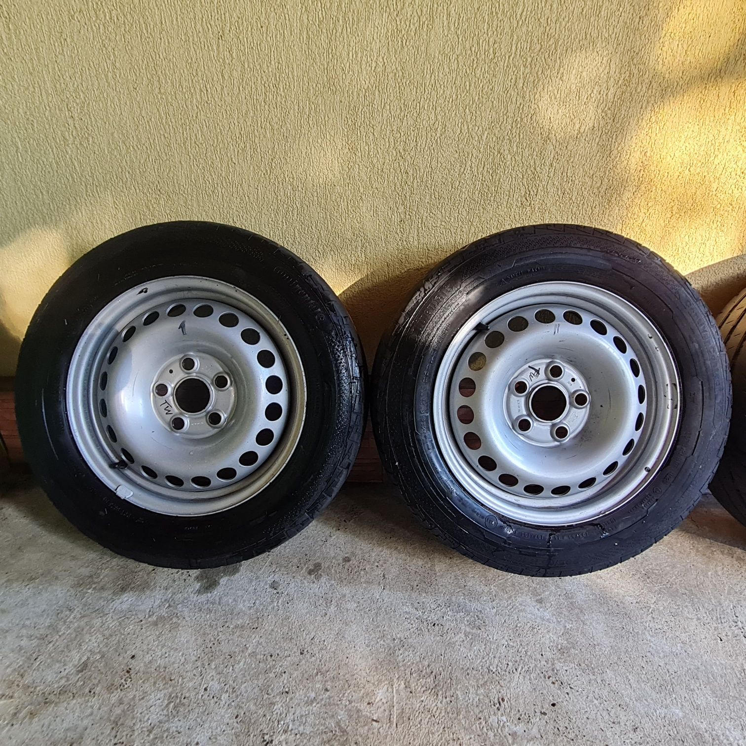 JANTE VW T5,T6 echipate cu anvelope 205/65/16 C Continental 2022 vară.