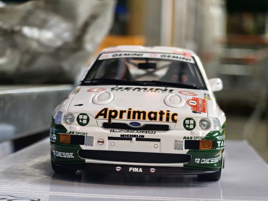 Продавам 1:18 Rally