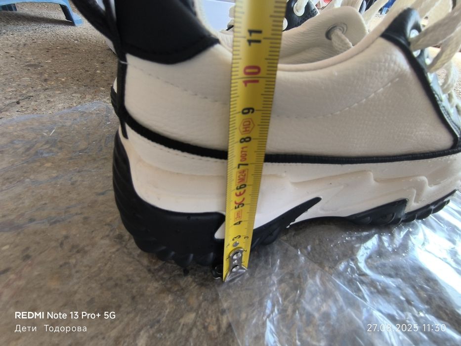 Продавам чисто нови,дамски кецове,маратонки.