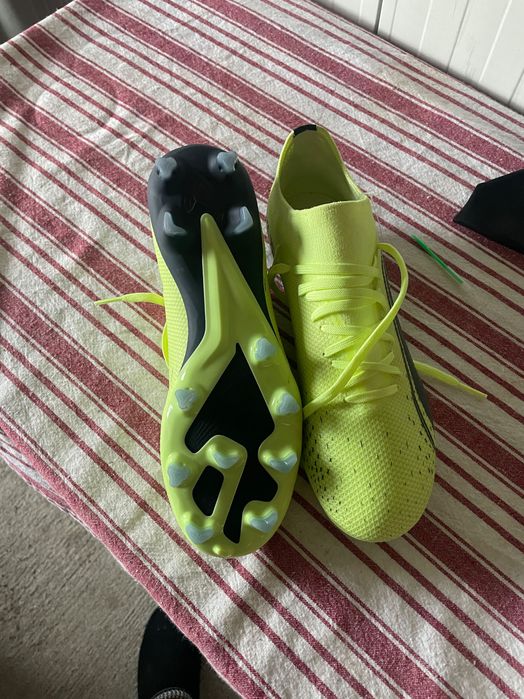 Ghete de fotbal Puma