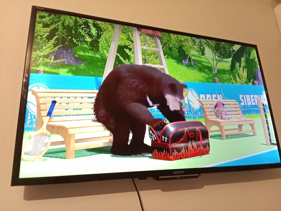 Большой Сони Бравия-106см.3D SMART WI-FI T2