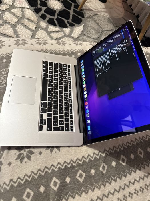 Laptop Apple Macbook Pro 15’ Retina Display i7 16gb ssd 2015