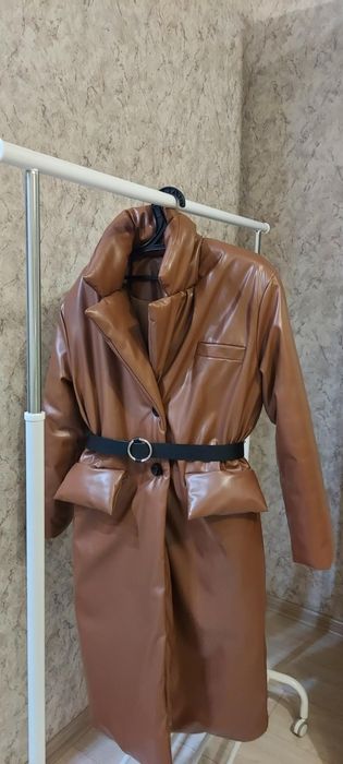 Продам куртку межсезонную