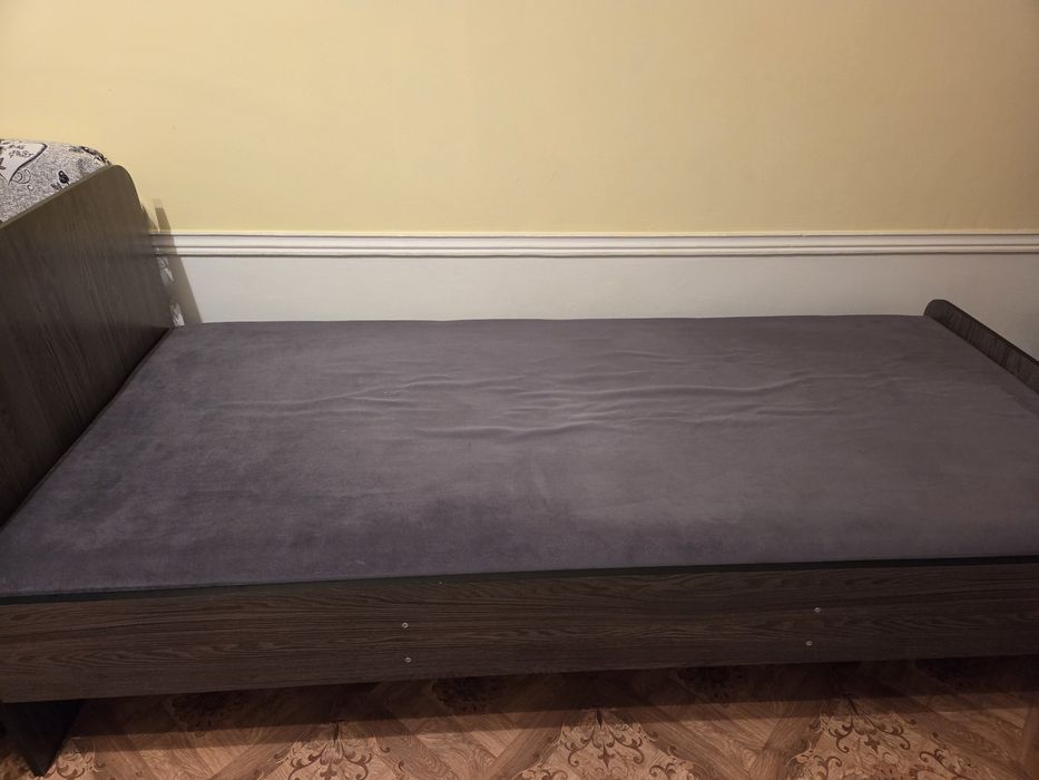 Продаётся кровать