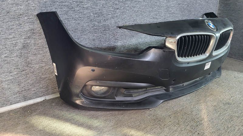 BMW seria 3 2014/2017 F30 F41 facelift Bara fata BF1087