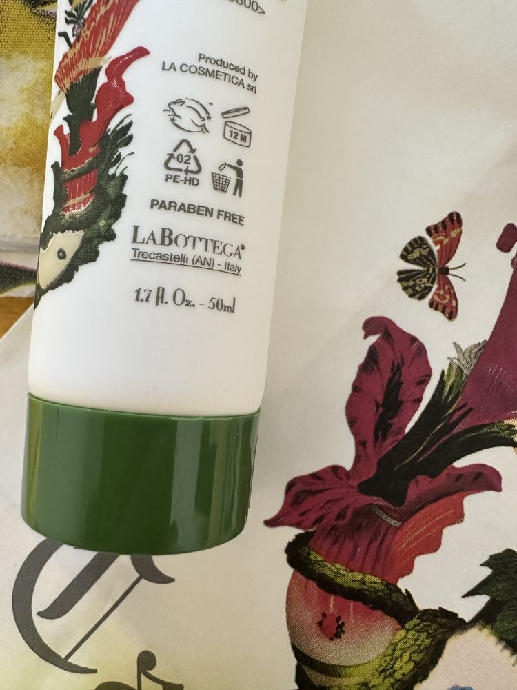Carthusia Capri Corallium travel set от душ гел и две сапунчета