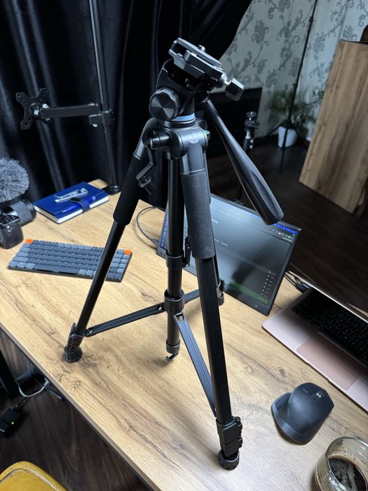 Штатив RTAKO 2025