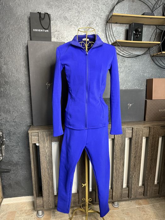 Compleu oysho, bluza s, pantaloni m, 250 lei