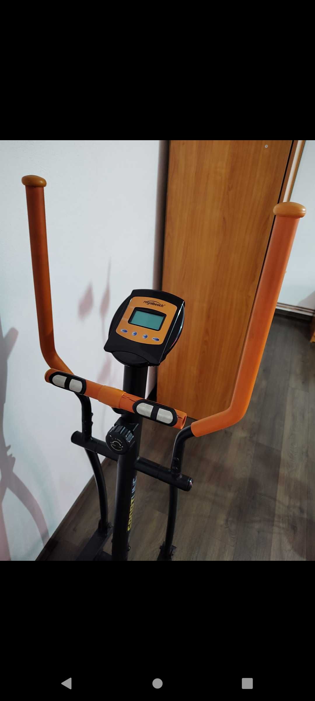 Vând bicicletă fitness