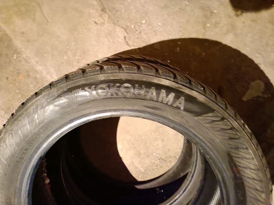 Продам зимние шины yokohama
