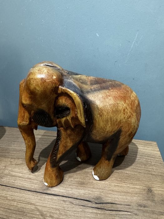 Ръчно изработени дървени фигури на слонове – комплект от 4 броя