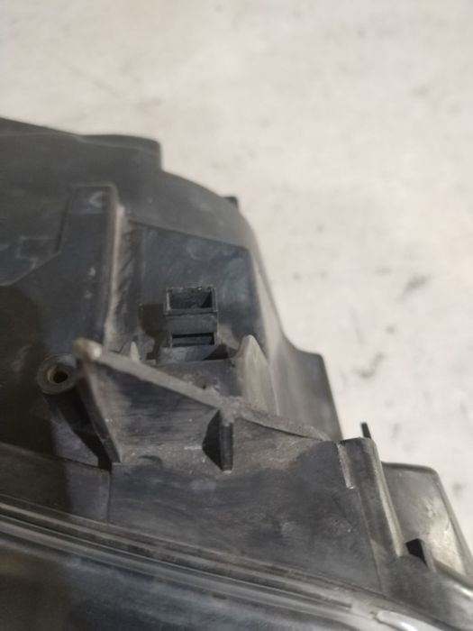 Far stanga VW Touran, 2003, 2004, 2005, 2006, cod origine OE 2K0941005B.