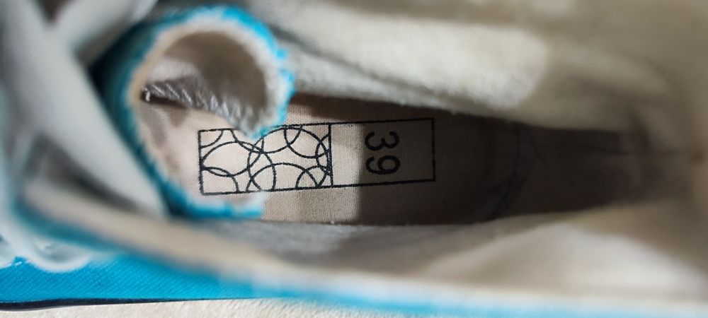 Vând tenisi unisex tip Converse Nr.39