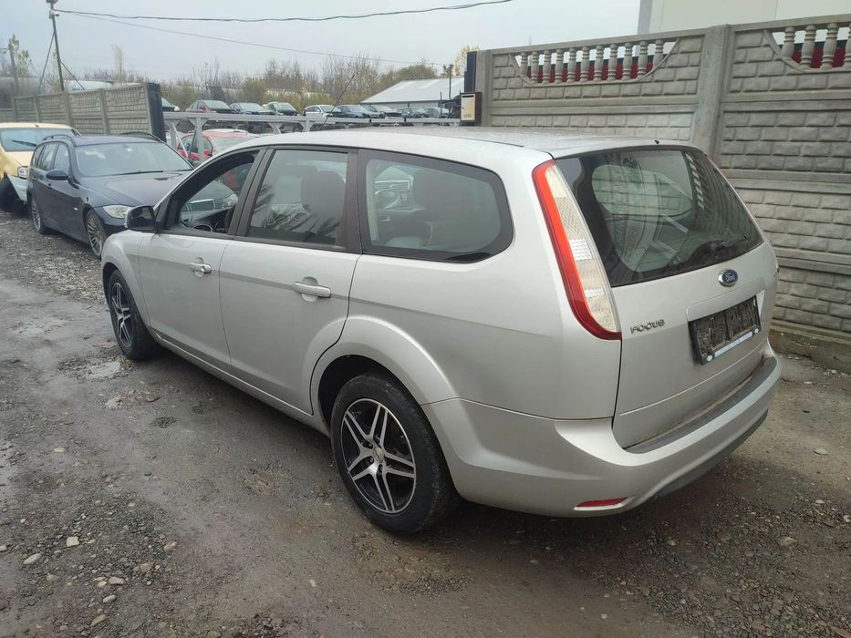 USA FATA STANGA/USA SPATE STANGA FORD FOCUS 2 FACELIFT BREAK DIFERITE CULORI