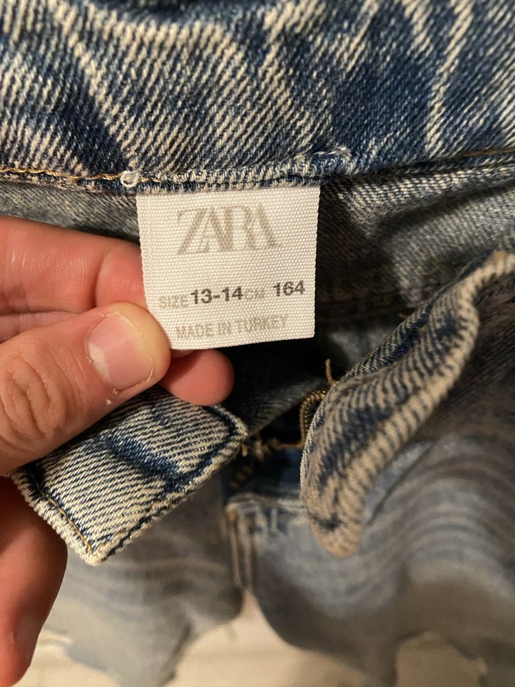Blugi scurti zara