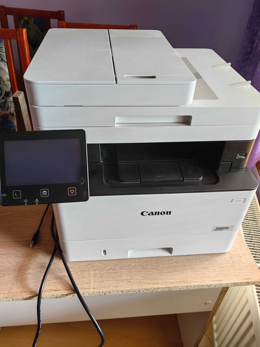 Продавам чисто нов принтер CANON