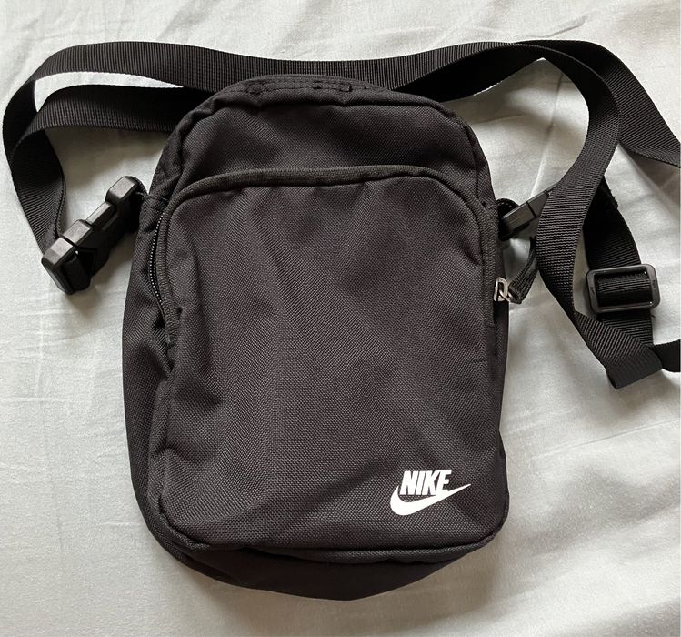 Nike чанта 4L